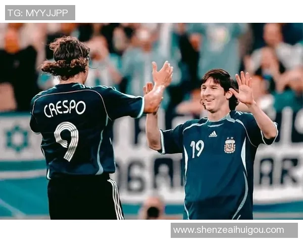 以足球球星为核心组成一支强大队伍探索球场上的超凡组合与无敌阵容